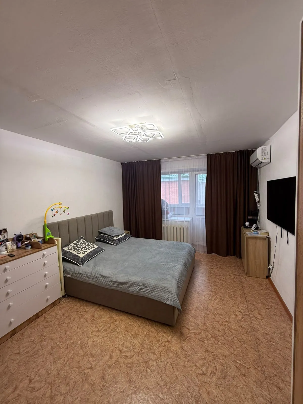 Продажа 3-комнатной квартиры, фото 1